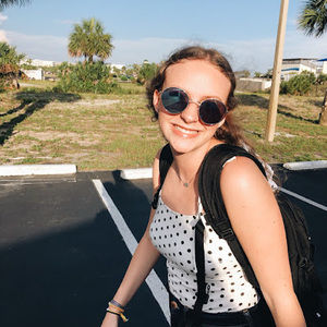 Meet your Posher, Lauren